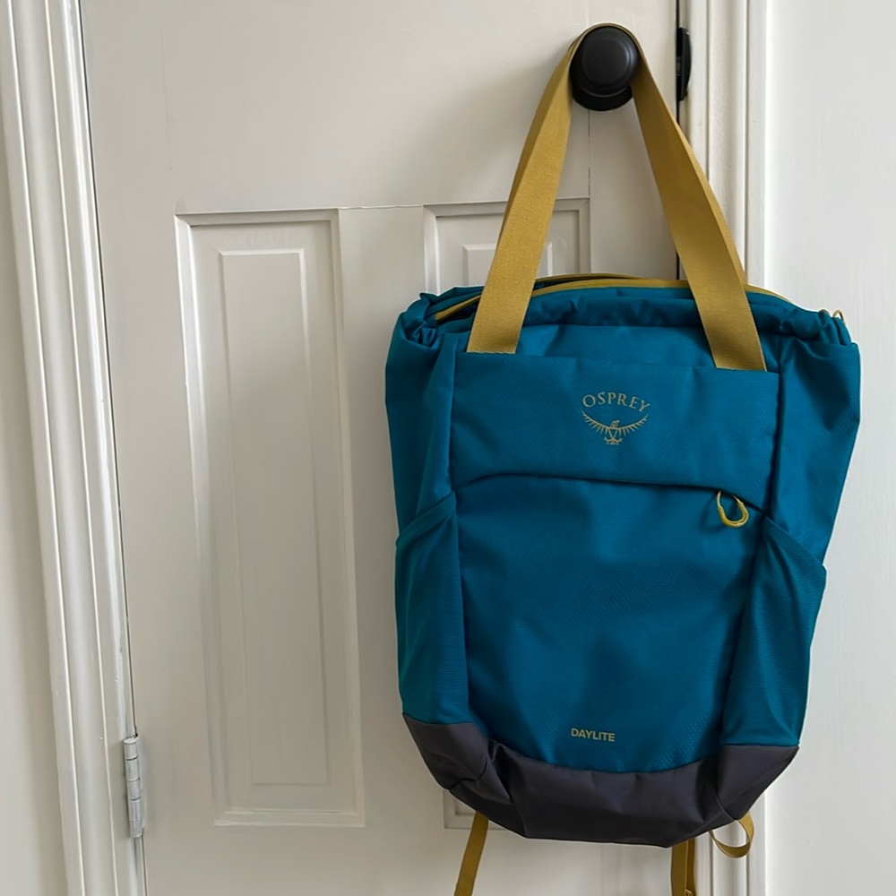 Osprey Daylite convertible tote